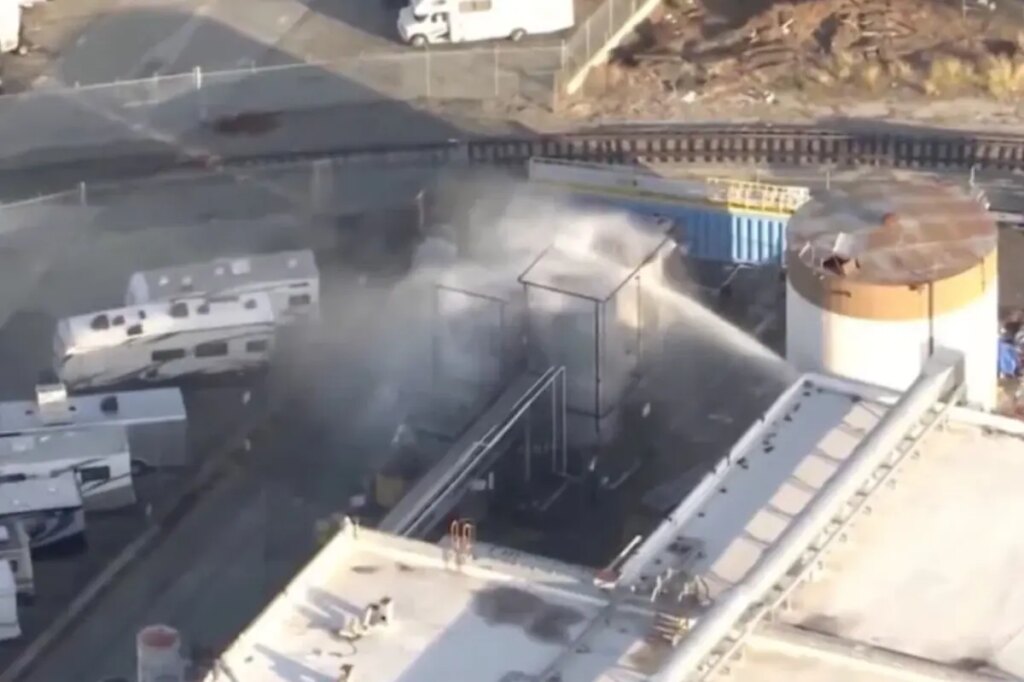 Toxic chemicals rain from sky as terrifying leak at SoCal plant forces evacuations