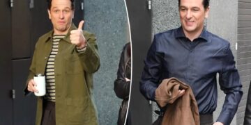 ‘The Americans’ star Matthew Rhys slams ‘out of control’ trend of playing videos out loud in public