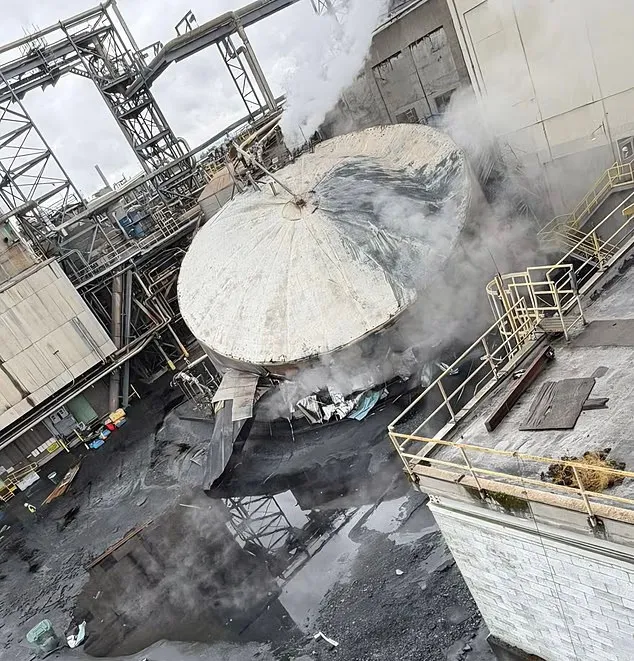 The vat (pictured) held around 900,000 gallons of a chemical combination of sodium hydroxide, sodium sulfide, and disodium carbonate.