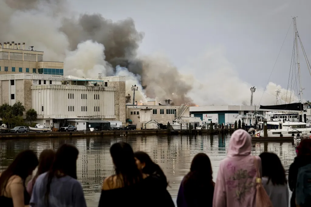 Fire at University of South Florida at St. Petersburg. 