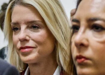 Republicans en masse skip Pam Bondi’s Epstein hearing