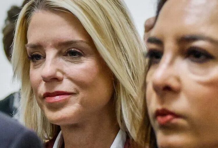 Republicans en masse skip Pam Bondi’s Epstein hearing