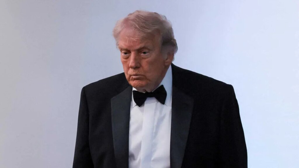 Insider warns of secret Trump plot — that no court can review