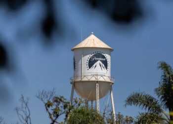 Paramount Signs Film Deal for Potential Biopics With Warner Music Group