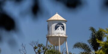 Paramount Signs Film Deal for Potential Biopics With Warner Music Group