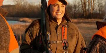 Ohio GOP sweats as ex-Trump ICE officer advances toward primary: ‘A slap in the face’
