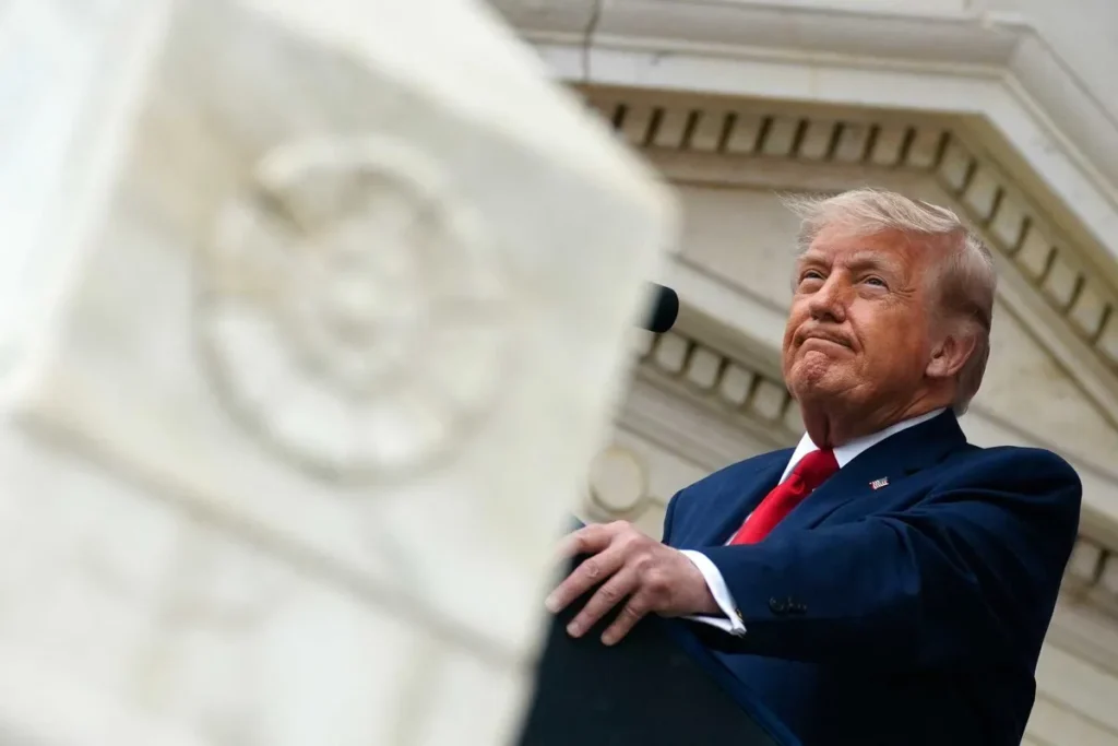 ‘He’s desperate’: Ex-insider reveals Trump’s eagerness to end war being used against him
