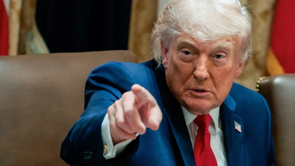 Trump slip-up reveals he’s willing to drag GOP down in latest ‘delusion’: columnist