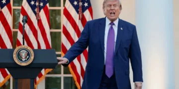 Trump stuns analyst with attack on ex-admin aide fighting for war funding: ‘Absurd’