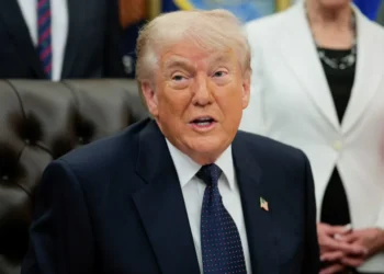 GOP staffers secretly using ‘burner phones’ to bet against their own party: analysis
