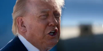 CNN fact-checker busts Trump over ‘truly bananas’ claim to reporters