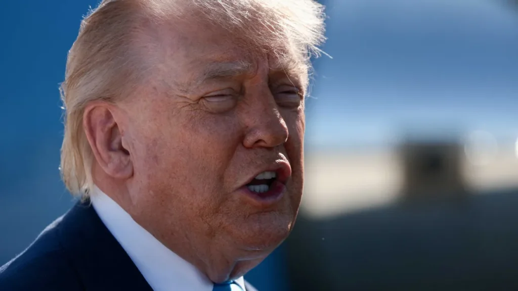 CNN fact-checker busts Trump over ‘truly bananas’ claim to reporters