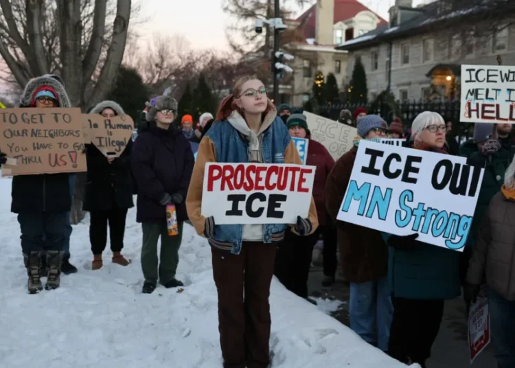 ICE agent arrested in Texas for shooting migrant and lying about it: report