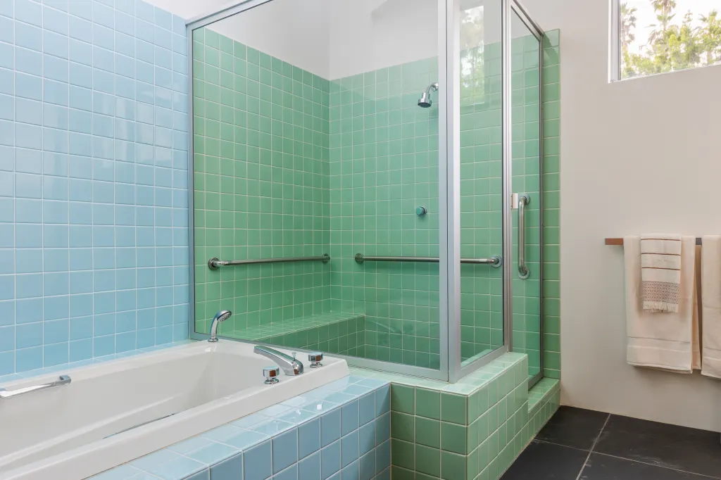 Delightfully '80s details include the tiles in this bathroom.