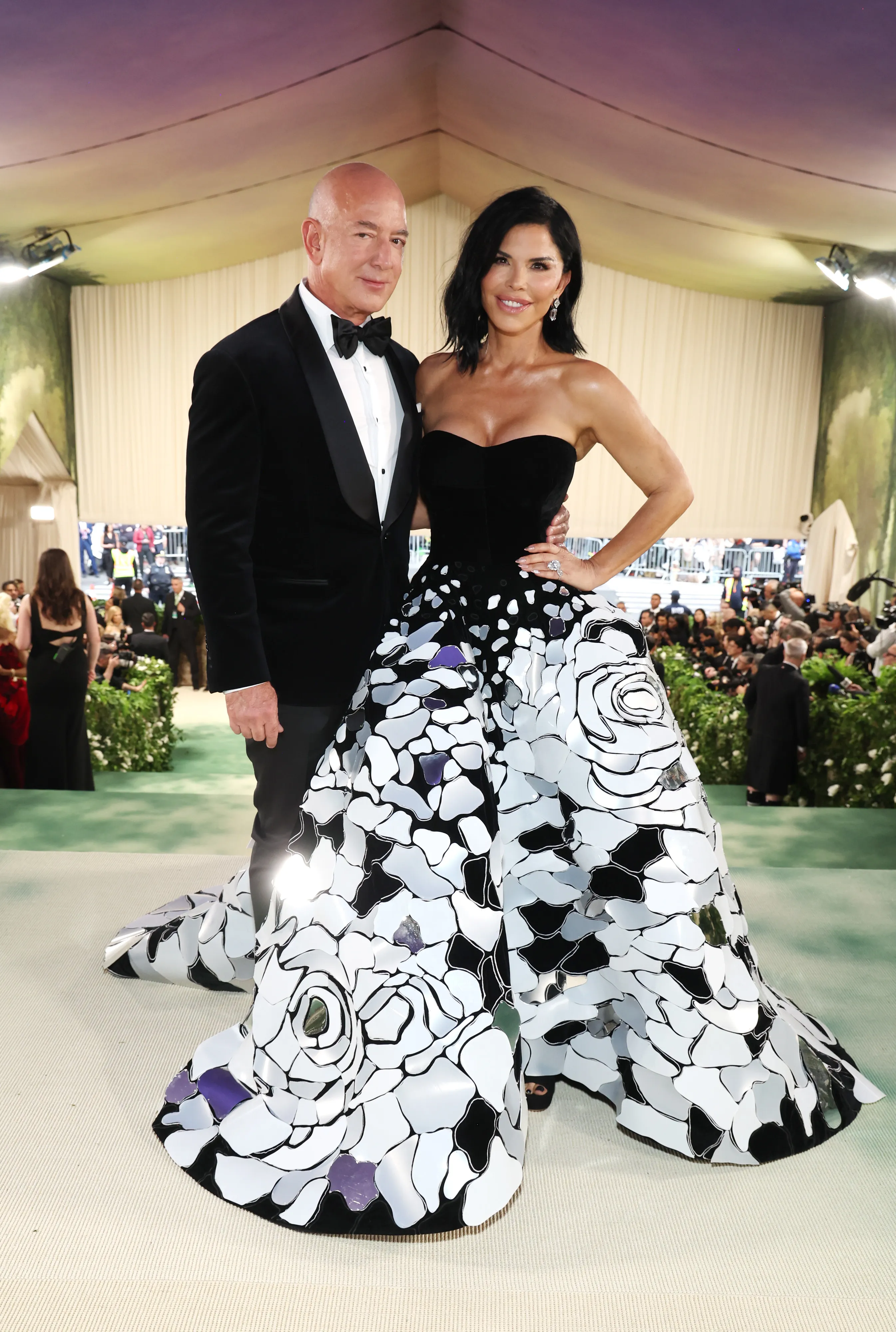 Jeff Bezos and Lauren Sanchez attend The 2024 Met Gala.