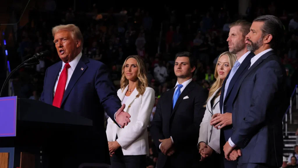Trump family’s latest ‘sordid’ move shocks analyst: ‘MAGA superfans shaken down’