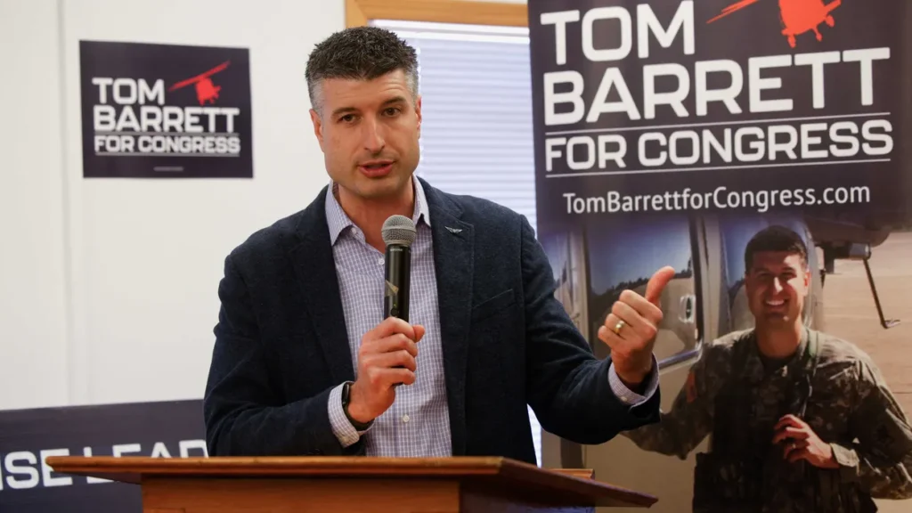 Two more Republicans break ranks to rebuke Trump