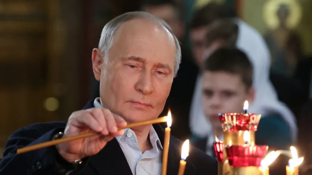 Angry caller confronts Russian arms dealer during Alex Jones’ show