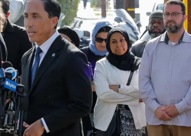 Screaming heckler disrupts San Diego mayor’s shooting presser with vulgar tirade
