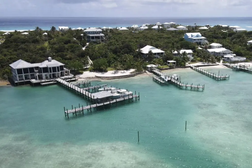 Hooker vanished near Aunt Pat's Bay on the evening of April 4..