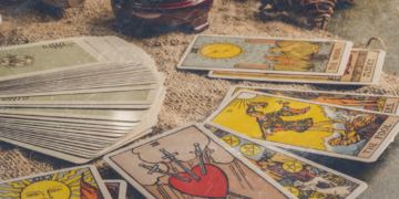 Your Next Psychic Reading Might Secretly Come From a Clanker