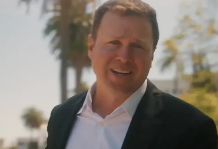MAGA froths at the mouth as another ex-reality TV star jumps into major race