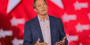 Trump left the door wide open for midterms with ‘$100 million’ mistake: GOP analyst