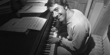 56 Years Ago, Domestic Terrorists Accidentally Blew Up Dustin Hoffman’s House