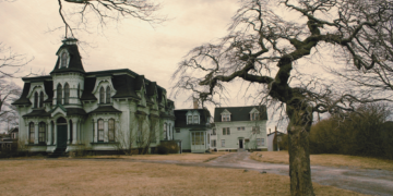 The Real Reason Old Buildings Feel Haunted (It’s Not Ghosts)