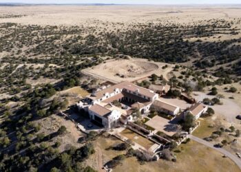 Details from Epstein’s ranch suggest connections to CIA: journalist