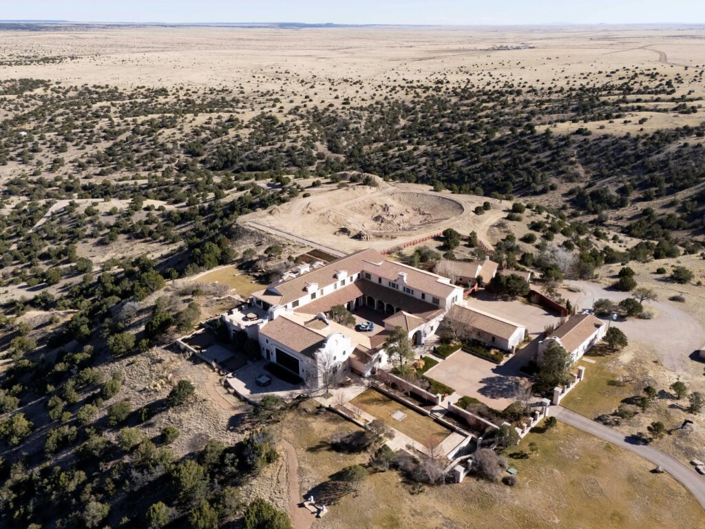 Details from Epstein’s ranch suggest connections to CIA: journalist