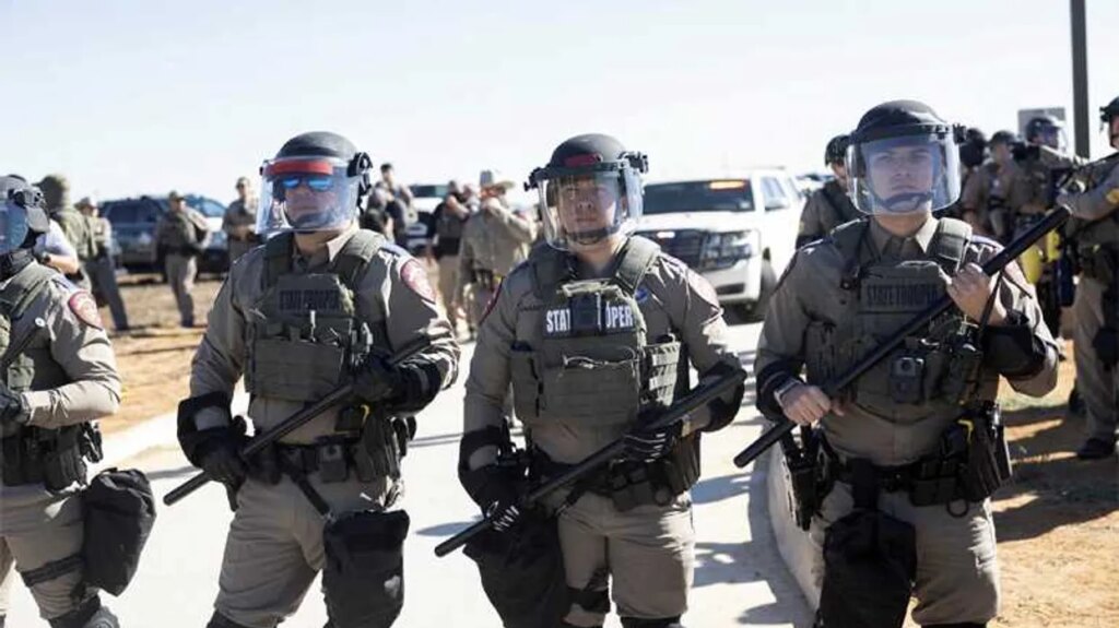 Mass deportations are killing jobs for Americans: new study
