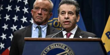 ‘That’s false’: WSJ editorial board catches FDA chief in lie about cancer drug rejection