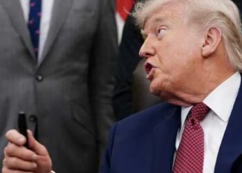 ‘Where will they draw the line?’ GOP bashed after Trump lawyers expose private data
