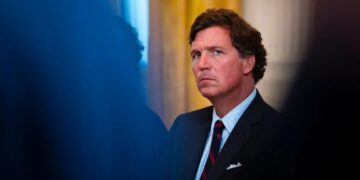 Tucker Carlson Says Trump Was a ‘Hostage’ in Iran War Decision: ‘He Never Seemed Enthusiastic About It’