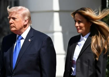 Melania Trump humiliated her husband as he tries to outrun his decay: analysts