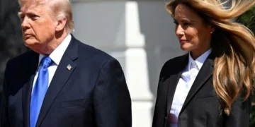 Melania Trump humiliated her husband as he tries to outrun his decay: analysts
