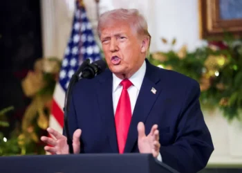 Trump’s spitting image is lining up a fresh con for America