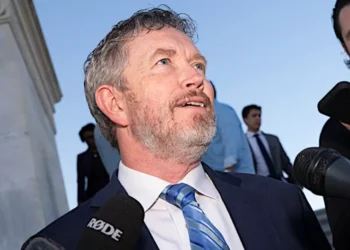 Thomas Massie spotted strumming a banjo with self-proclaimed antisemite: report