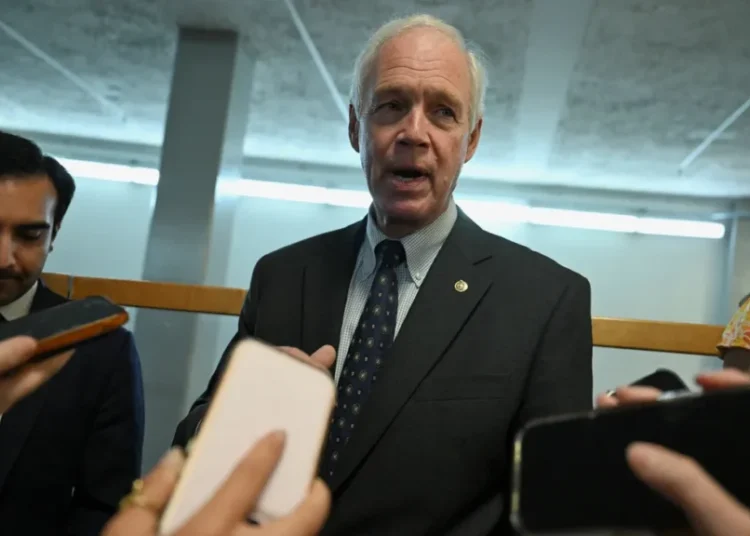 MAGA senator floors onlookers with bonkers conspiracy: ‘Dumbest person in the Senate’