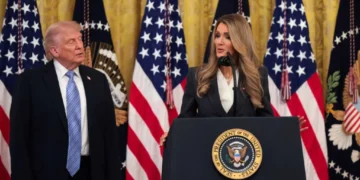 ‘Dear God!’ Trump’s latest glitch during small business event stuns analyst