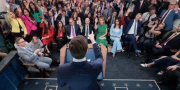 CNN’s Kaitlan Collins confronts JD Vance with his own past words on J6 rioters