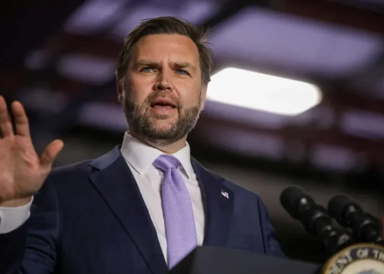 JD Vance just showed key ‘weakness’ that could end his ascent to MAGAworld throne: analyst