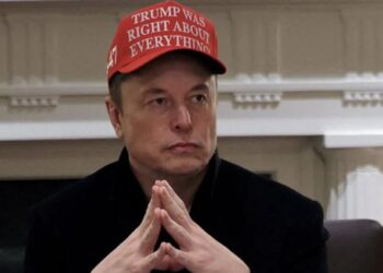 WSJ reports Elon Musk’s Grok is decreasing in popularity, even among its competitors