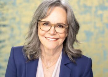 In ‘Remarkably Bright Creatures,’ Sally Field’s co-star is an octopus. She thinks you’ll like it too