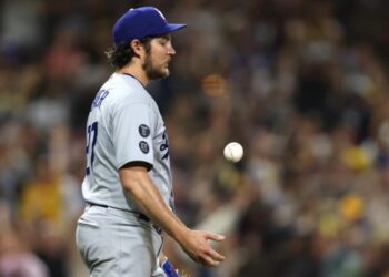 Will work for free? Trevor Bauer hypothetically offers to sign a ‘$0 salary’ deal with any MLB club