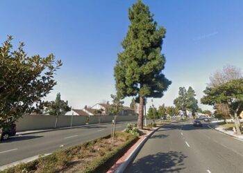 Teen dies after losing control of electric motorcycle in Garden Grove