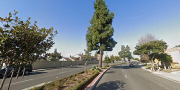 Teen dies after losing control of electric motorcycle in Garden Grove