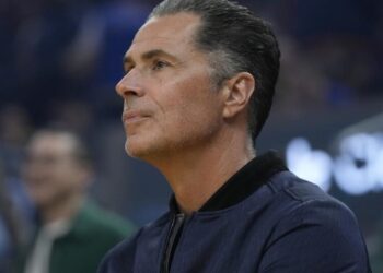 Lakers continue retooling of organization with plans for more hires