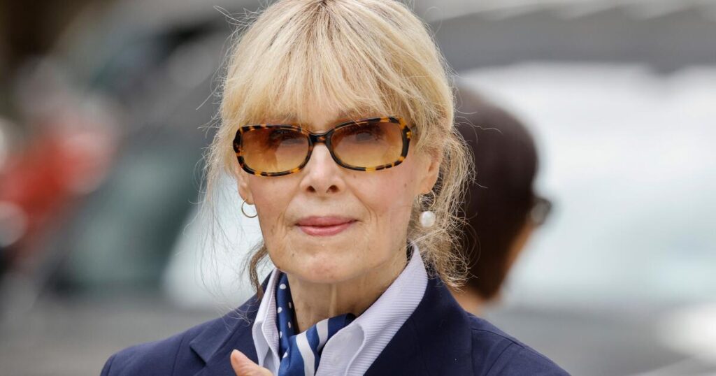 Appeals court lets Trump delay paying $83-million defamation award to E. Jean Carroll